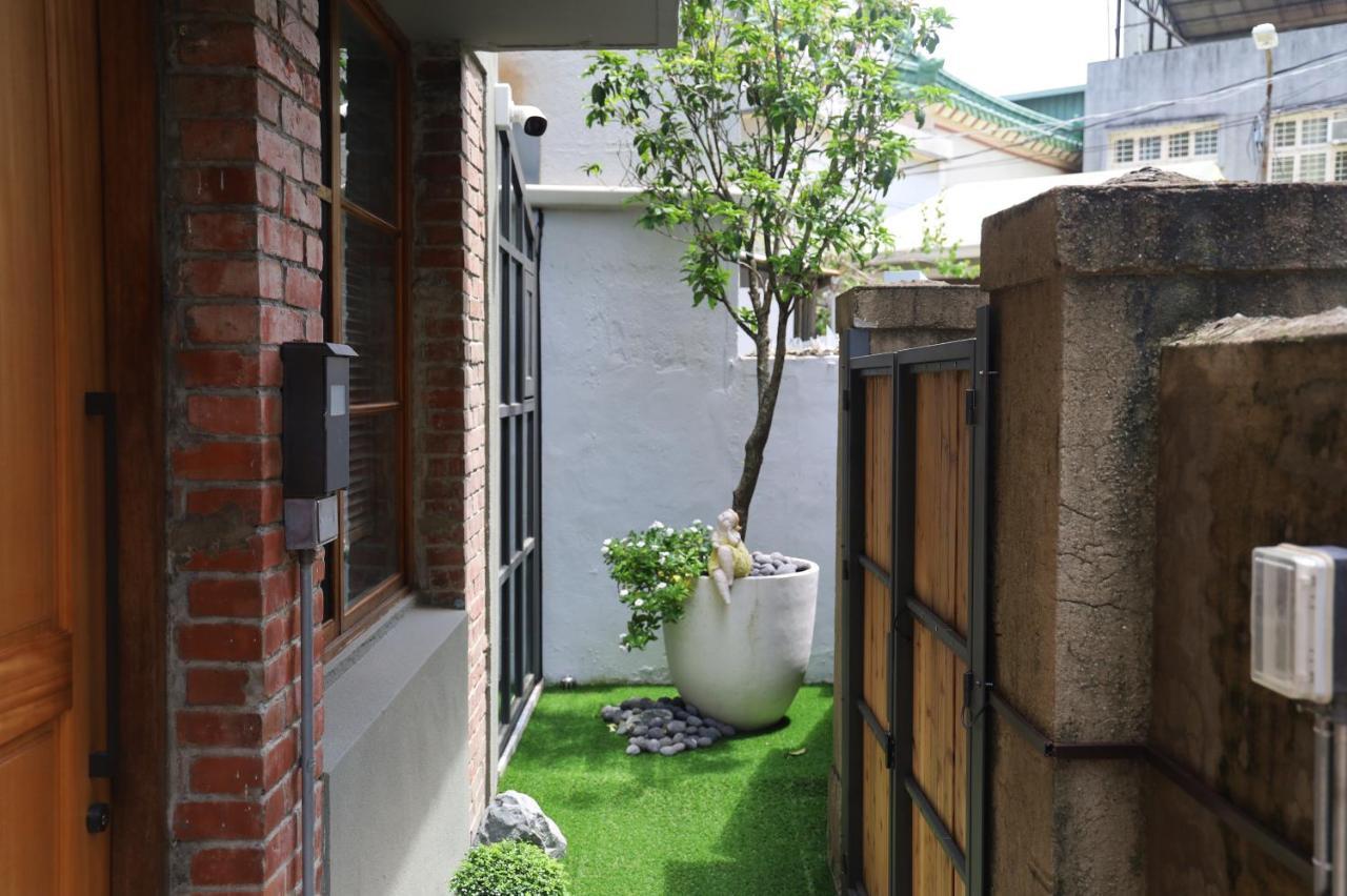 Humanlive Apartment Tainan Exterior photo